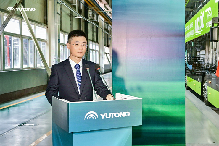 Yutongning yangi avlod U12DD batareyali elektr ikki qavatli avtobusi tomoshabinlarni hayratga soldi!