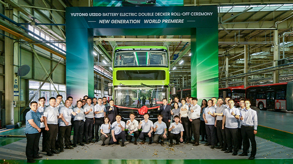 Yutongning yangi avlod U12DD batareyali elektr ikki qavatli avtobusi tomoshabinlarni hayratga soldi!